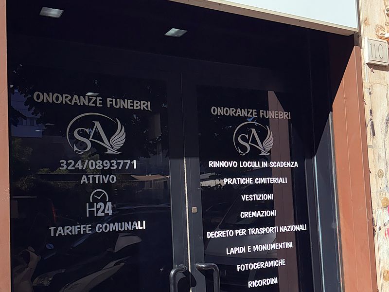 L'ingresso di Onoranze Funebri Sant'Andrea in Via di Portonaccio 110, Roma